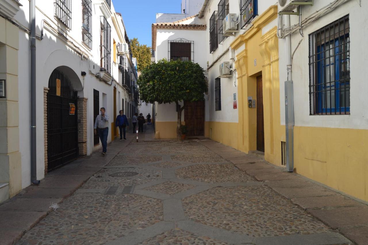 Alcazar Viejo Parking Tourist Cordoba Apartment Exterior foto